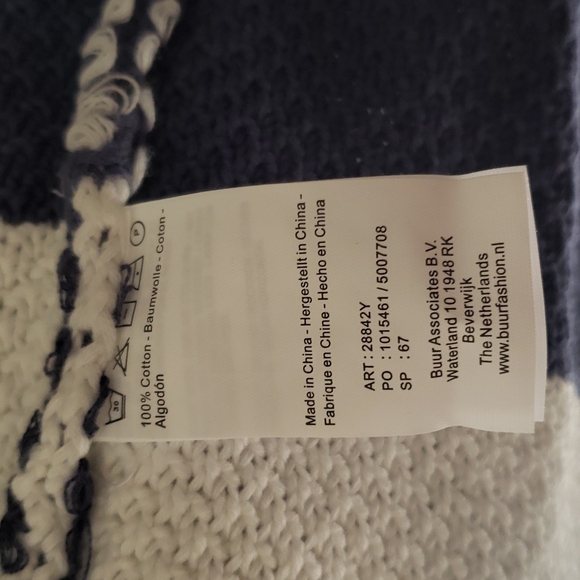 Yest knit sweater NWT - Picture 13 of 14